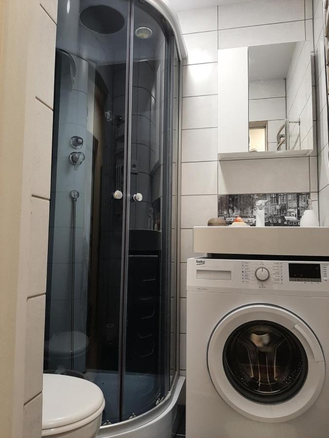 Apartment Ir *